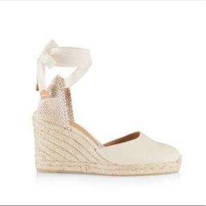 Brand new never worn Casterna Carina espadrilles in Ivory. Size 39 (9).
